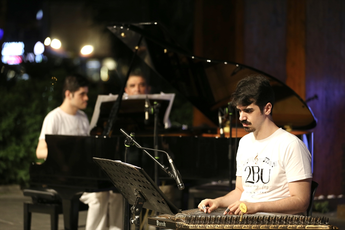 AA-20260626-41798361-41798357-FETHIYEDE_BENYAMIN_SONMEZ_KLASIK_MUZIK_FESTIVALI_BASLADI