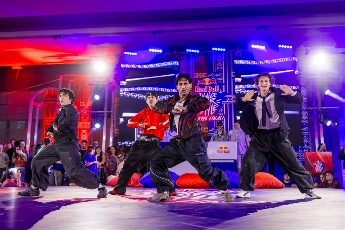 AA-20260802-42125617-42125616-RED_BULL_DANCE_YOUR_STYLE_TURKIYE_SAMPIYONU_BELLI_OLDU