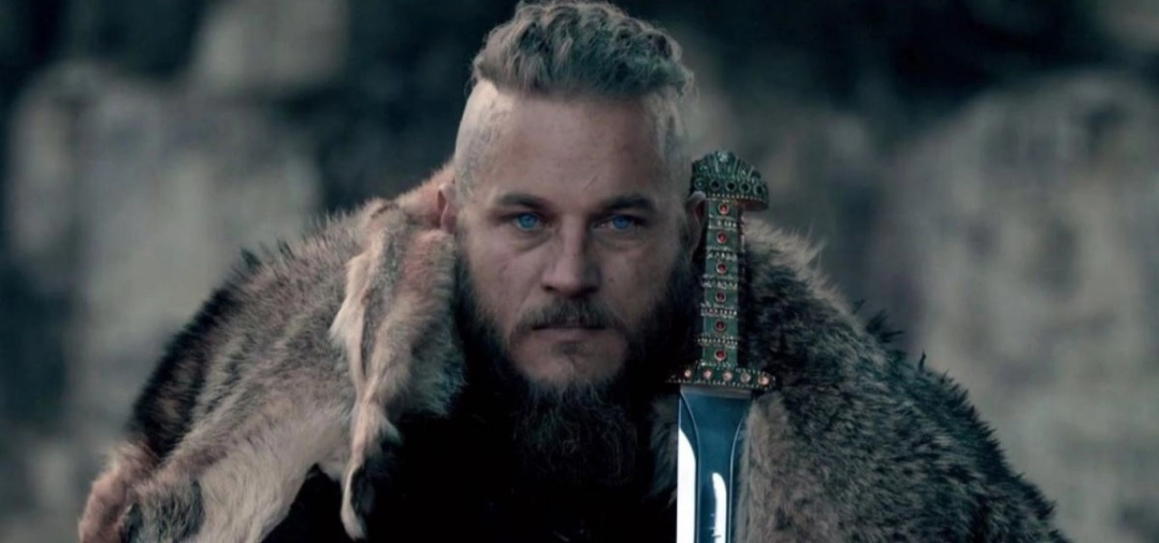 Vikings yıldızı İstanbul’da: Davetin arkasından Adnan Polat çıktı