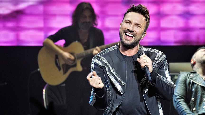 Tarkan’dan milli takım marşı sinyali: Konser de yolda