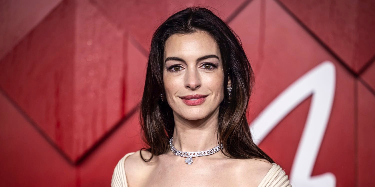 Anne Hathaway “dünyanın en güzel kadını” seçildi