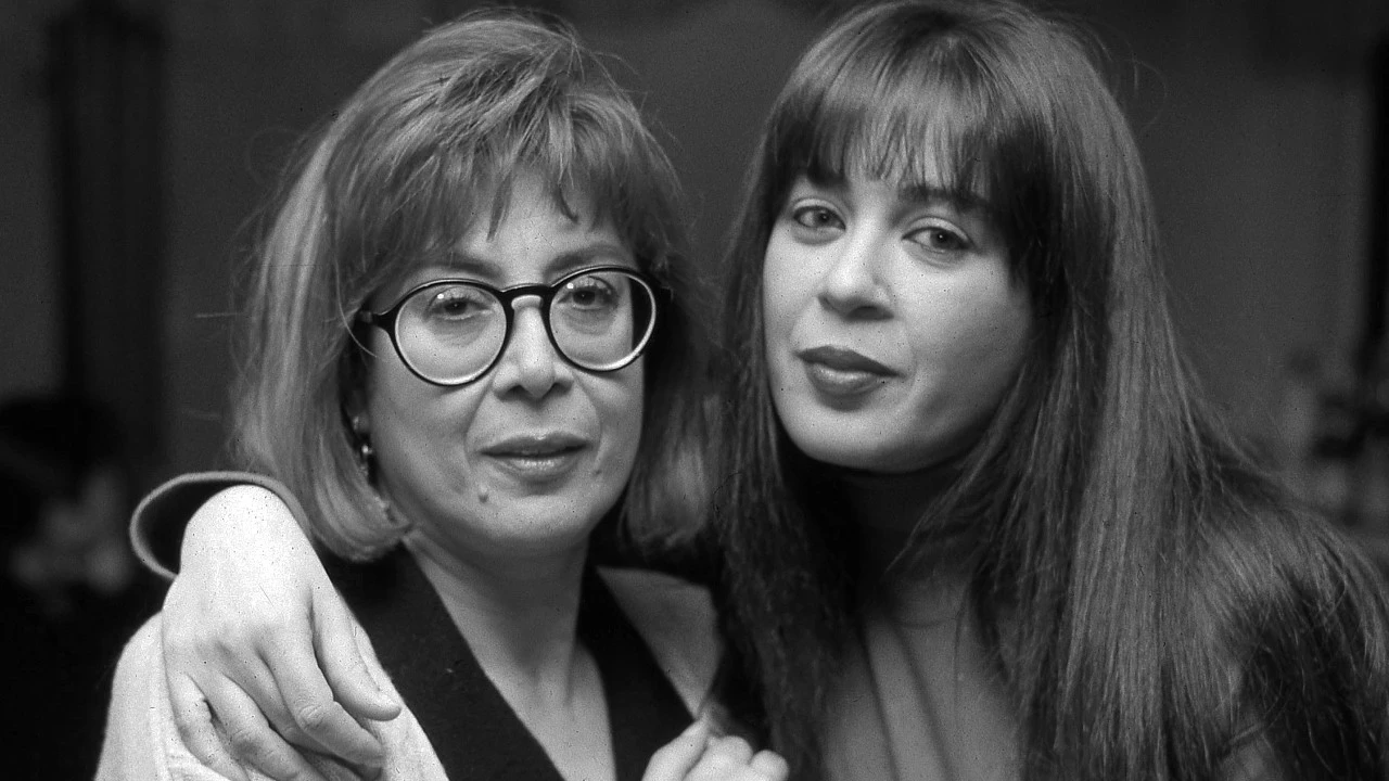 70’lerin hafızalara kazınan sesi Tülay Özer’e hüzünlü veda