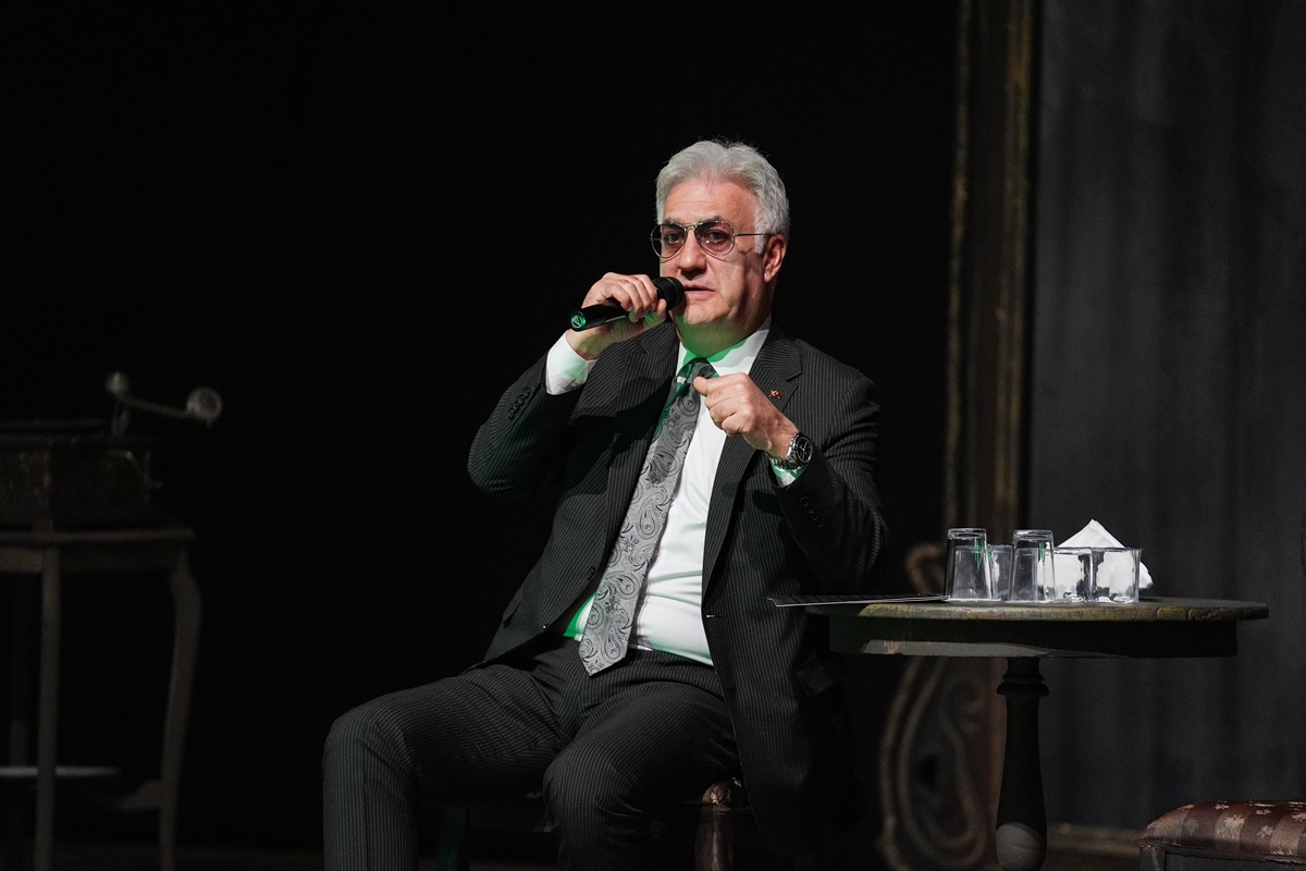 Tamer Karadağlı’dan gençlere “Kendinize inanın” mesajı