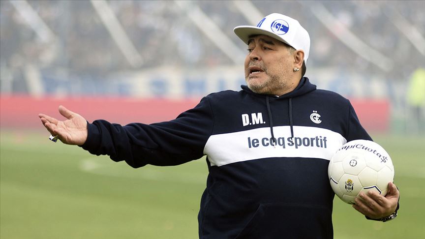 Dünya futbolunun efsanesi Maradona davasında tedavi tartışması