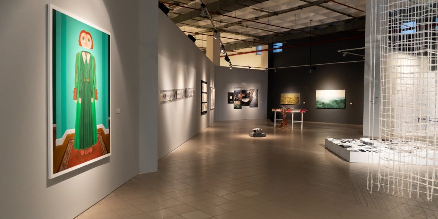 Akbank 44. Günümüz Sanatçıları Sergisi ziyarete açıldı