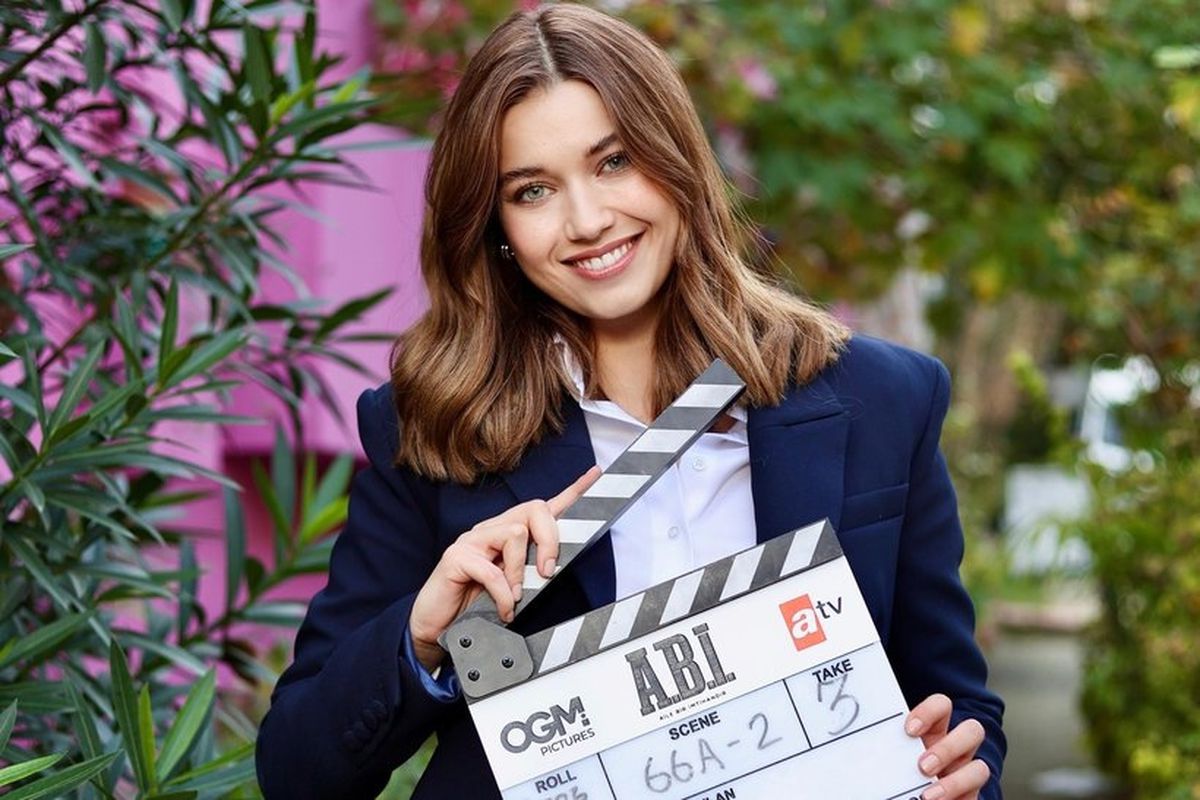 A.B.İ.’de büyük ayrılık: Afra Saraçoğlu veda ediyor