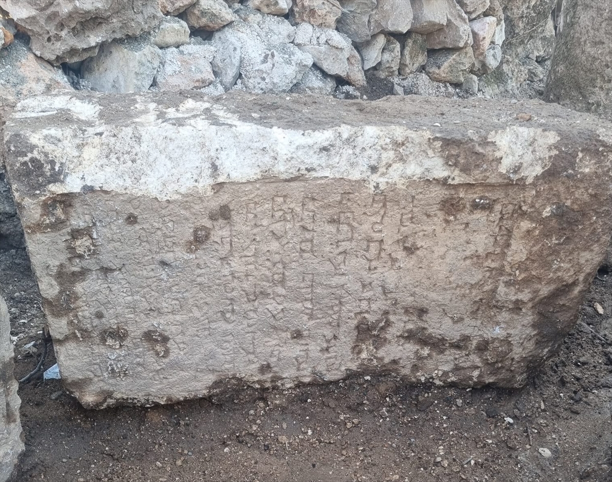 Mardin’de inanılmaz keşif! İş makineleri tarihi ortaya çıkardı