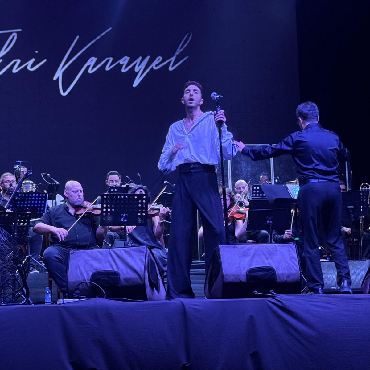 Fikri Karayel’den yapay zeka çıkışı: Müziği analog seviyorum