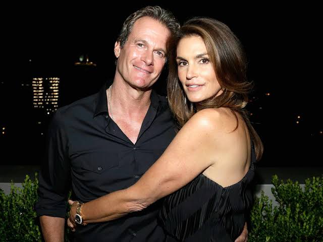 Cindy Crawford oğlunun ölümünden sonra ilk kez görüntülendi