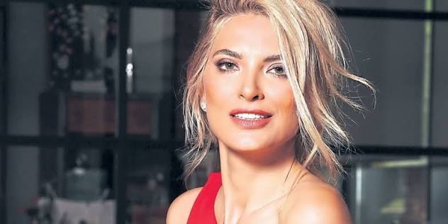 Şeyda Coşkun’dan Mehmet Ali Erbil’e evlilik göndermesi